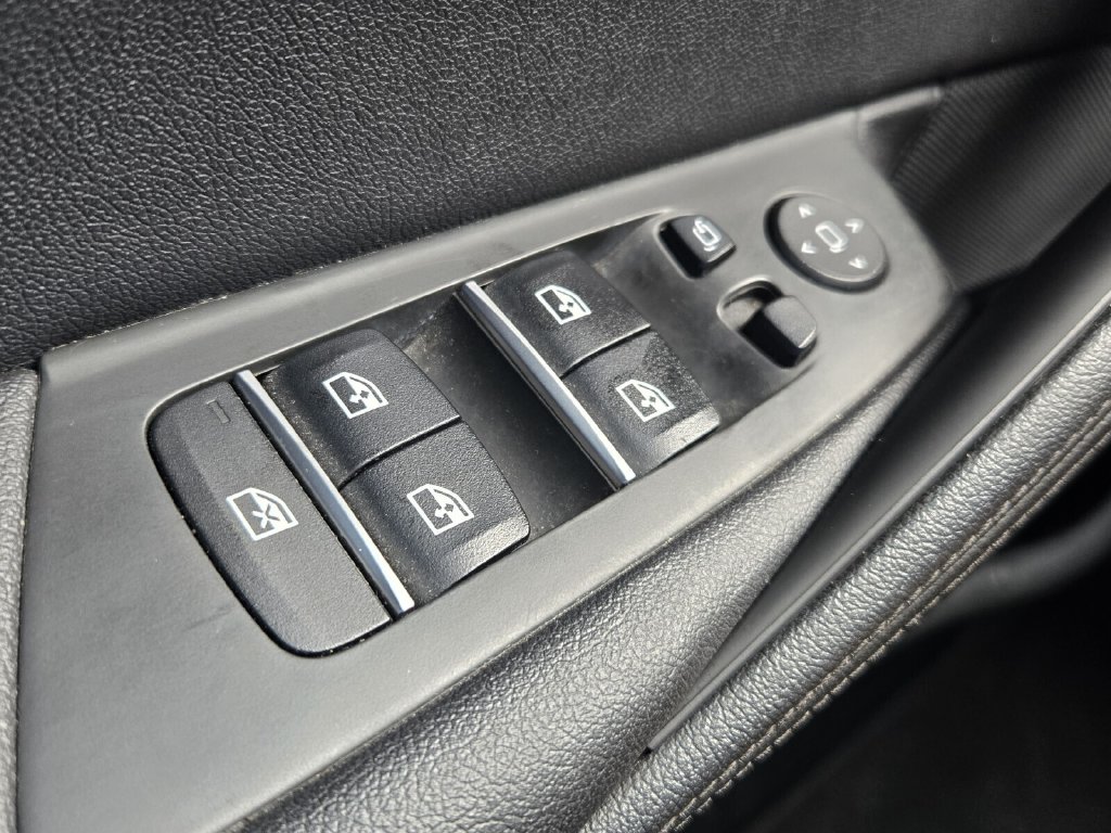 2021 BMW 5 Series 530i - Photo 25