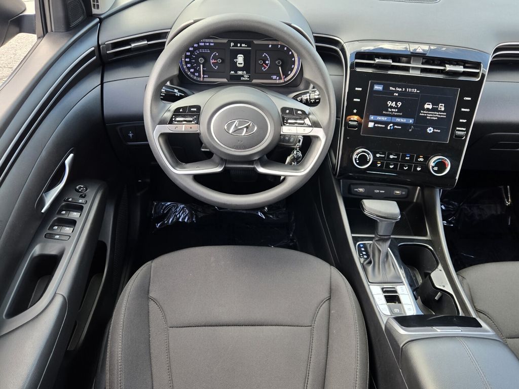 2024 Hyundai Tucson SE - Photo 13