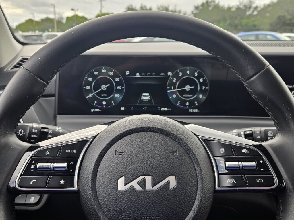 2024 Kia Seltos EX - Photo 22