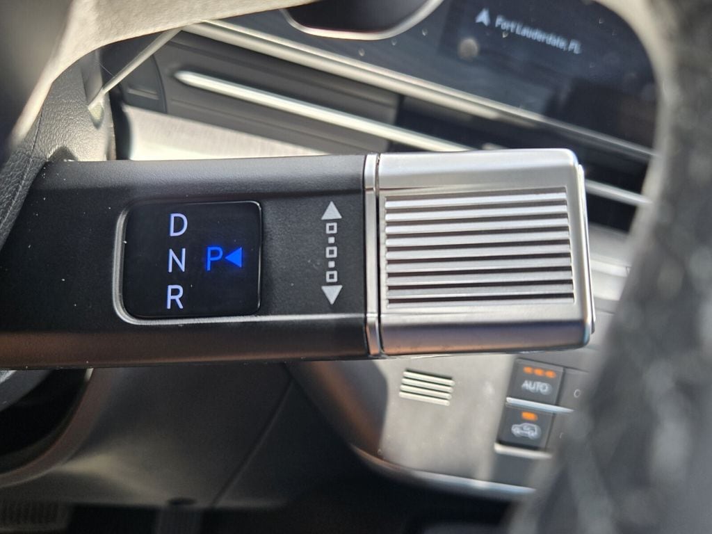 2024 Hyundai Kona SEL - Photo 17