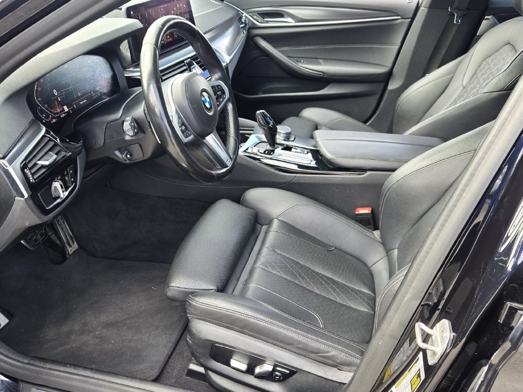 2021 BMW 5 Series 530i - Photo 10