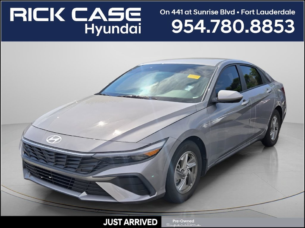Certified 2025 Hyundai Elantra SE Sedan