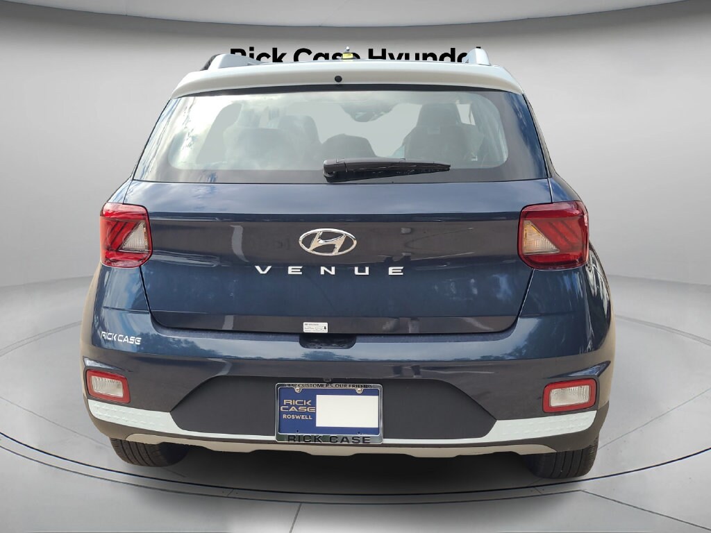 Used 2025 Hyundai Venue Limited SUV