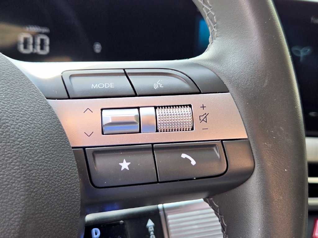 2025 Hyundai Sonata Hybrid SEL - Photo 24