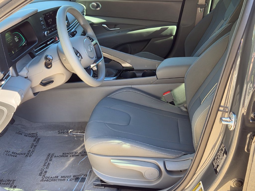 2026 Hyundai Elantra Blue - Photo 11