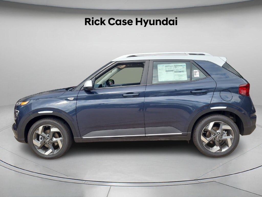 Used 2025 Hyundai Venue Limited SUV