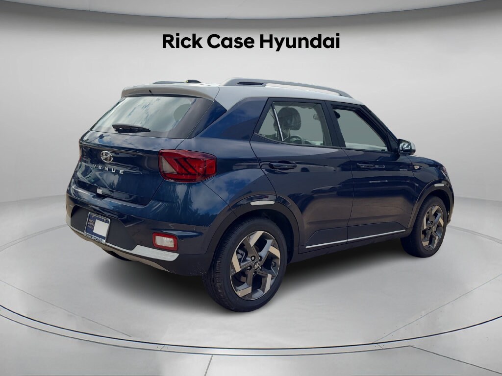 Used 2025 Hyundai Venue Limited SUV
