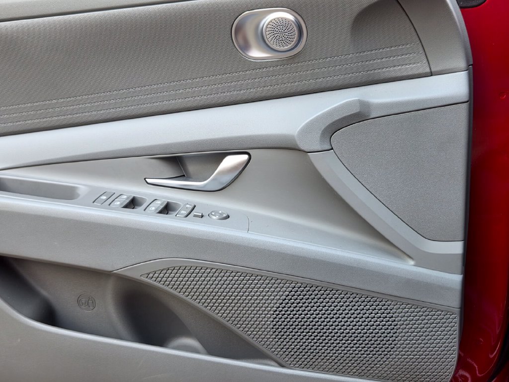 2026 Hyundai Elantra SE - Photo 21