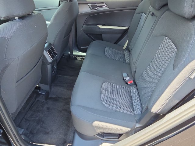 2026 Kia Sportage LX Hybrid - Photo 6