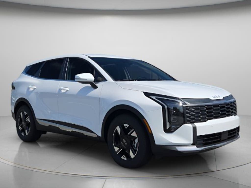 New 2026 Kia Sportage LX SUV