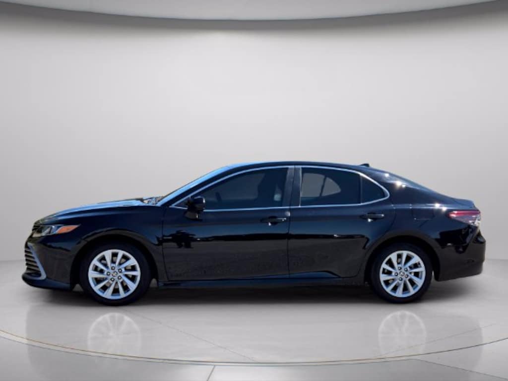 Used 2022 Toyota Camry LE Sedan