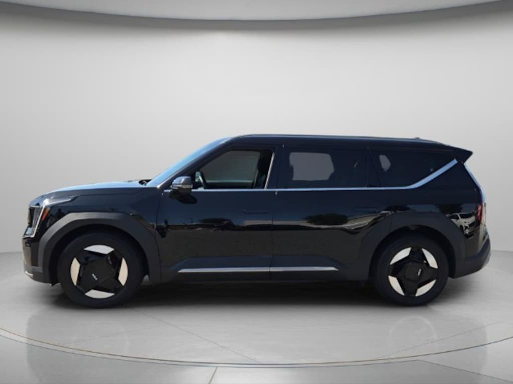 Used 2024 Kia EV9 Wind SUV