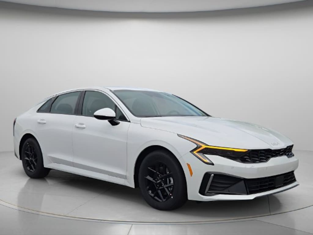 New 2026 Kia K5 LXS Sedan