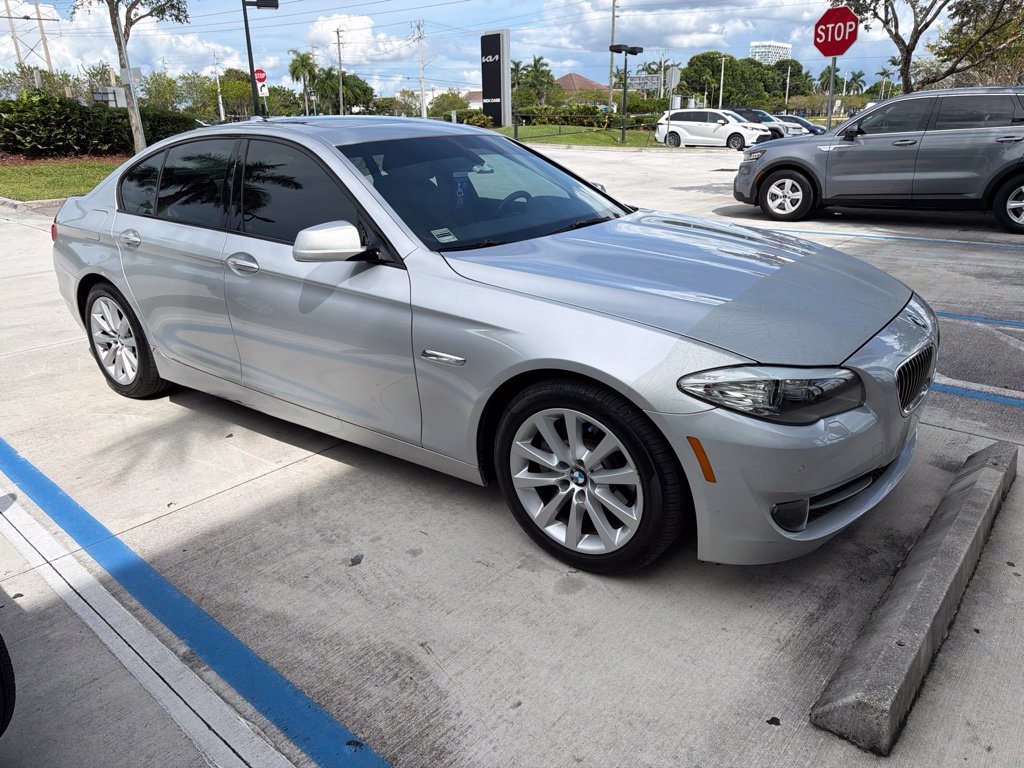Used 2011 BMW 5 Series 528i Sedan