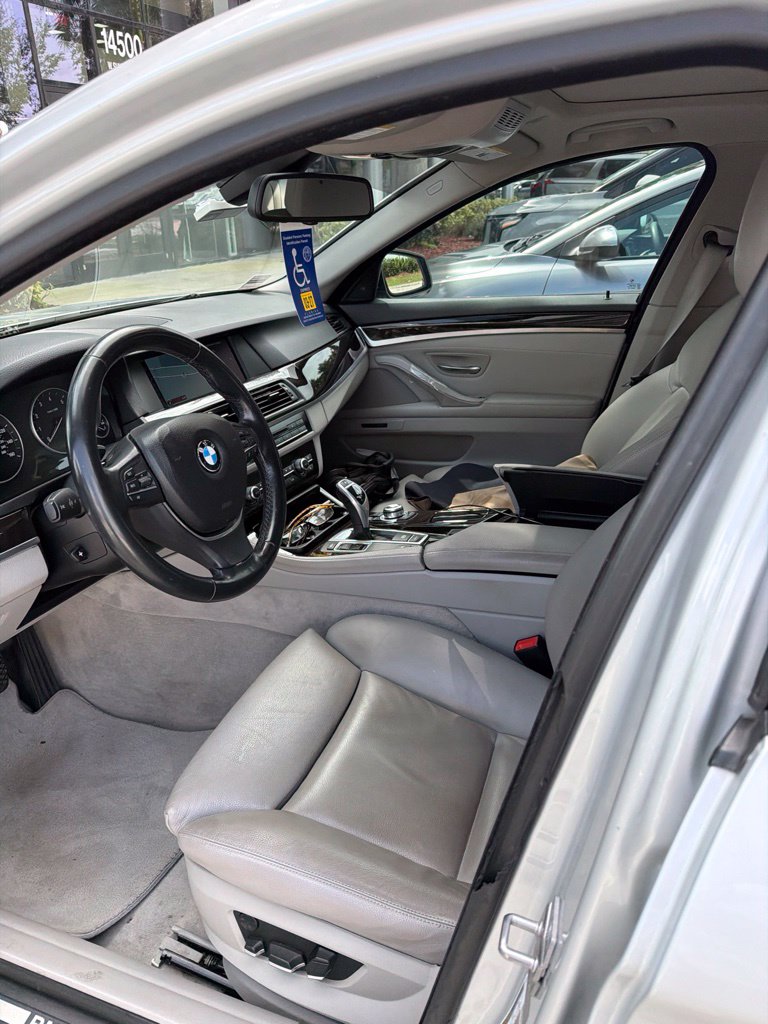 Used 2011 BMW 5 Series 528i Sedan