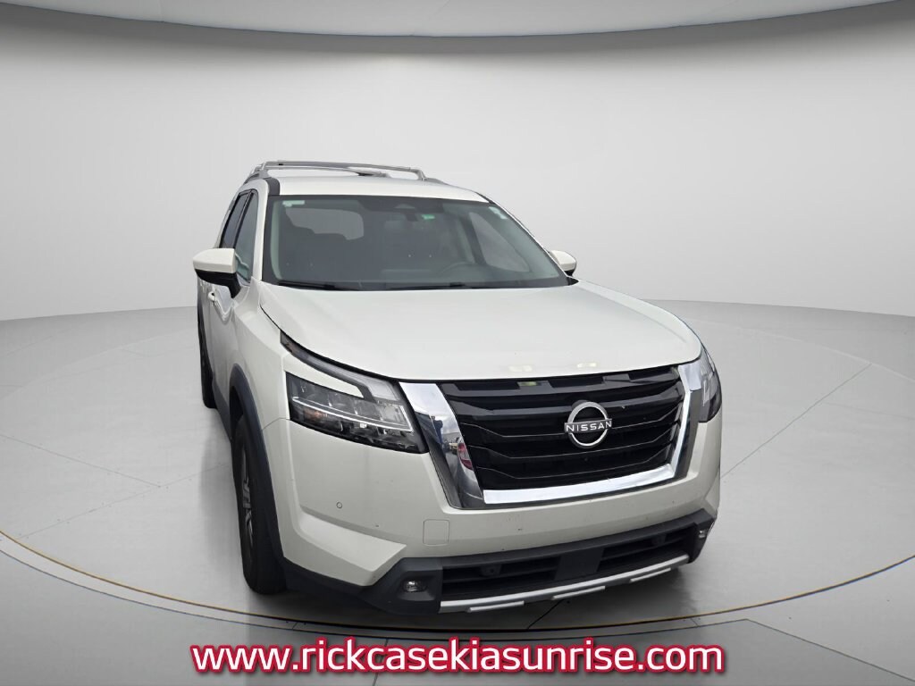 Used 2022 Nissan Pathfinder SL SUV