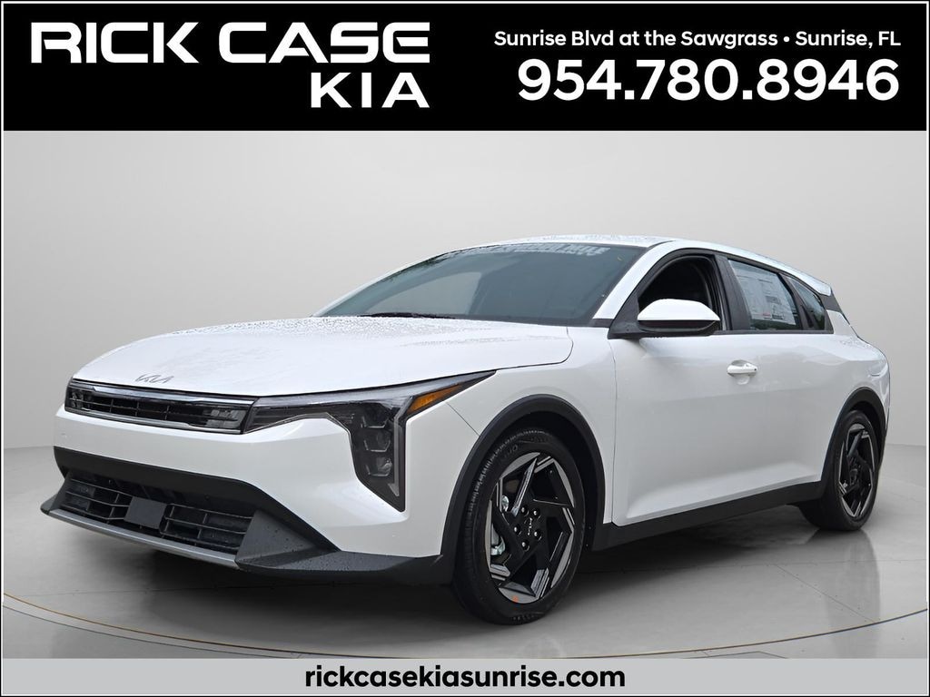 New 2026 Kia K4 EX Hatchback