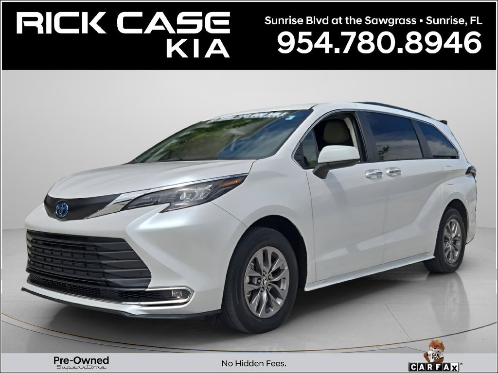 2024 Toyota Sienna XLE