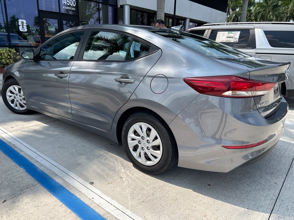 Used 2018 Hyundai Elantra SE Sedan