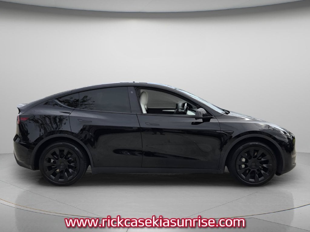 Used 2022 Tesla Model Y Long Range SUV