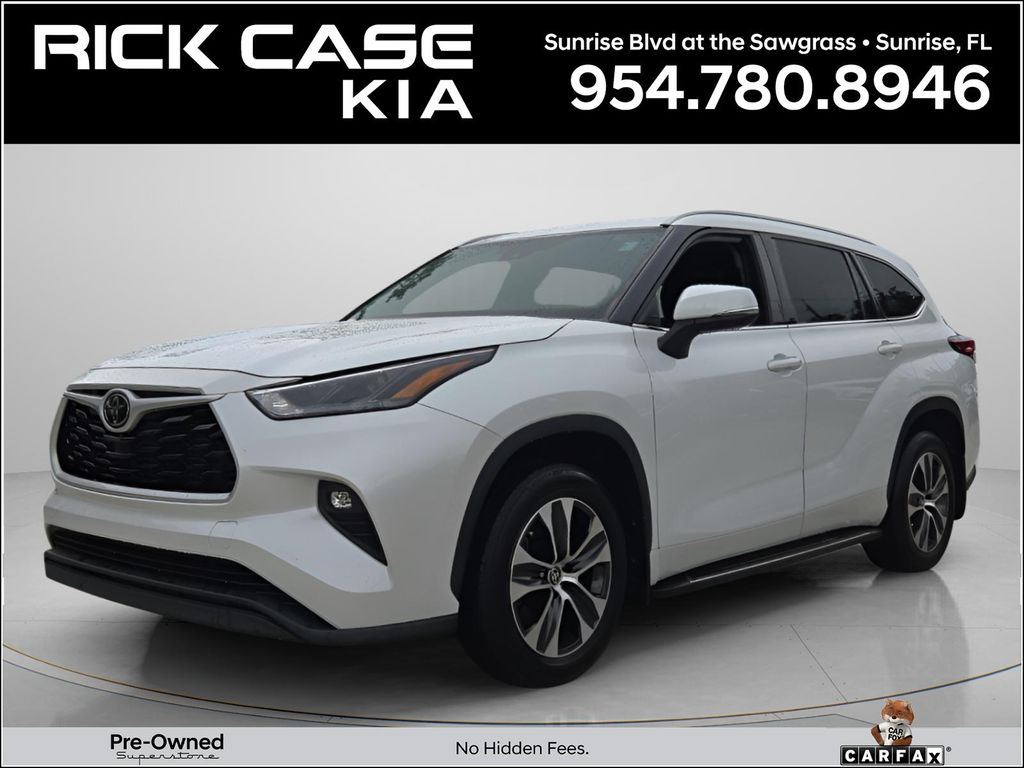 2022 Toyota Highlander XLE