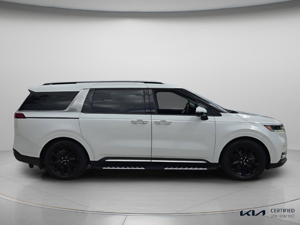 Certified 2023 Kia Carnival SX Minivan/Van