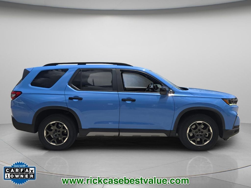 Used 2024 Honda Pilot TrailSport SUV