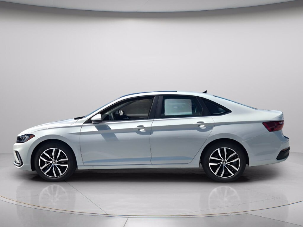 New 2027 Volkswagen Jetta 1.5T SE Sedan