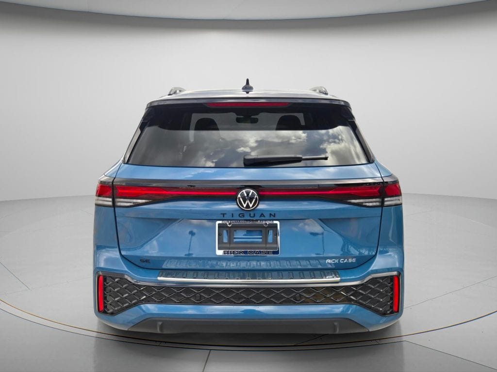 New 2026 Volkswagen Tiguan SE R-Line Black SUV
