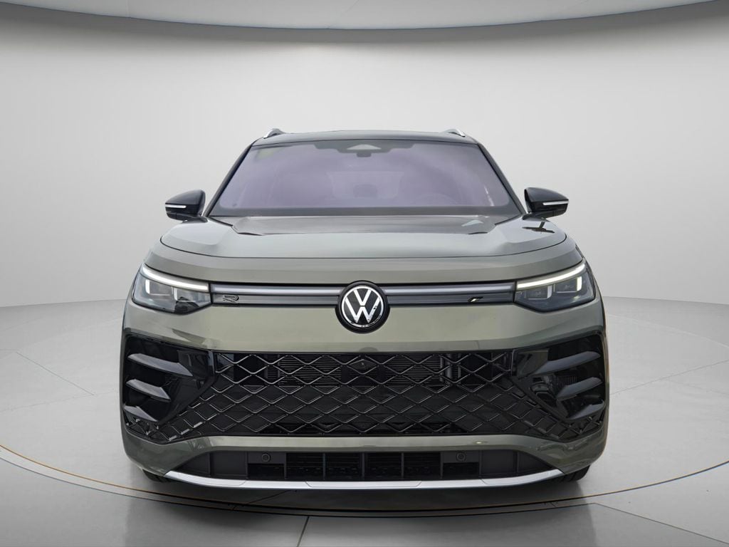 New 2026 Volkswagen Tiguan SEL R-Line Turbo SUV