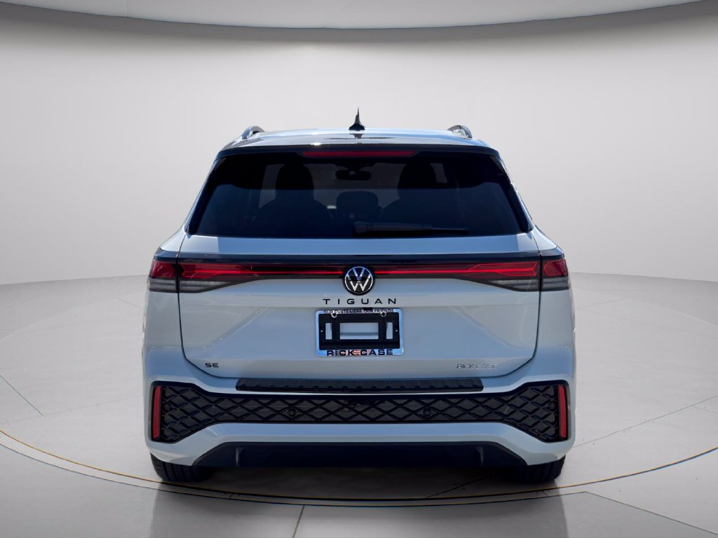 New 2026 Volkswagen Tiguan SE R-Line Black SUV