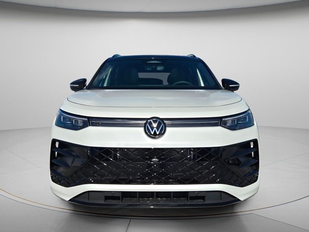 New 2026 Volkswagen Tiguan SE R-Line Black SUV