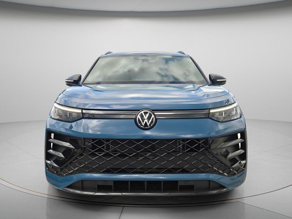 New 2026 Volkswagen Tiguan SE R-Line Black SUV