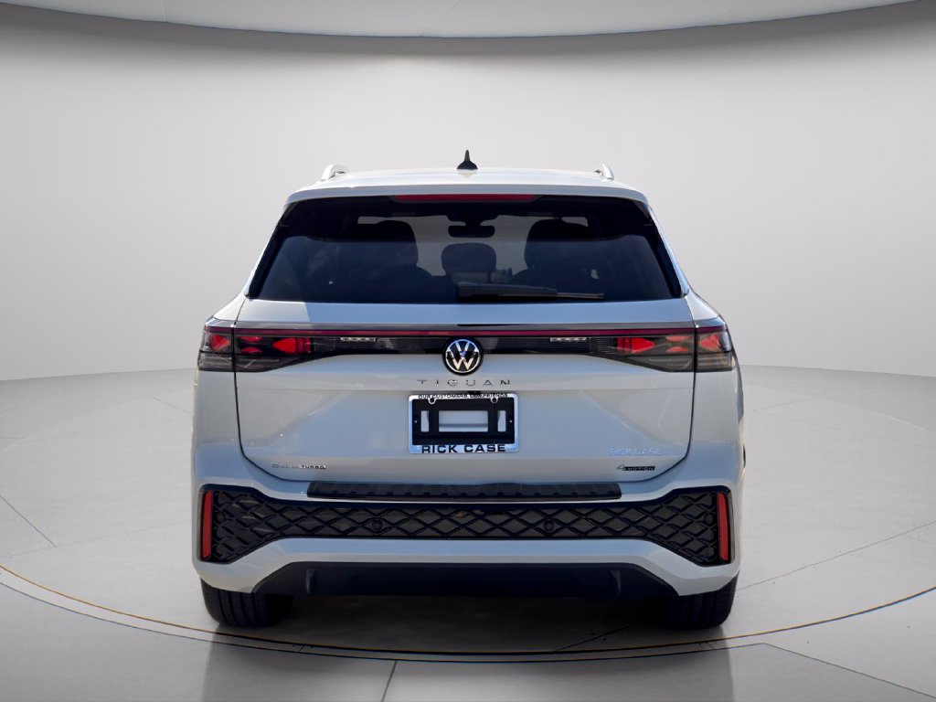 New 2026 Volkswagen Tiguan SEL R-Line Turbo SUV