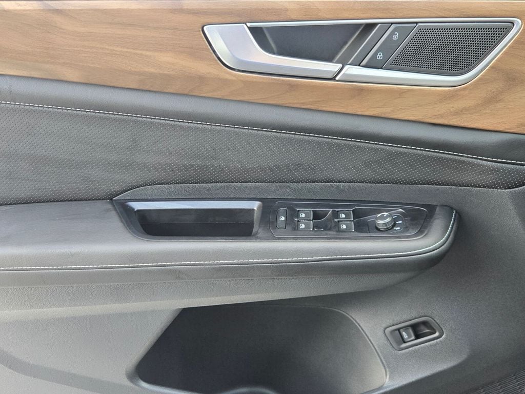 2026 Volkswagen Atlas SE w/Tech - Photo 13