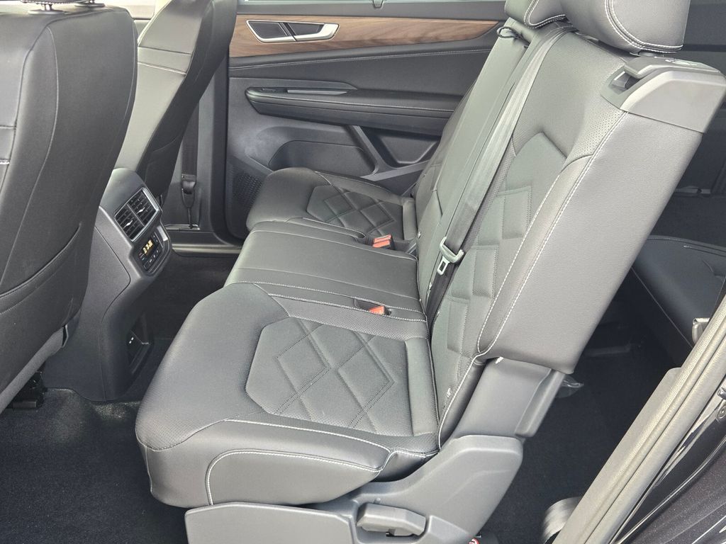 2026 Volkswagen Atlas SE w/Tech - Photo 7