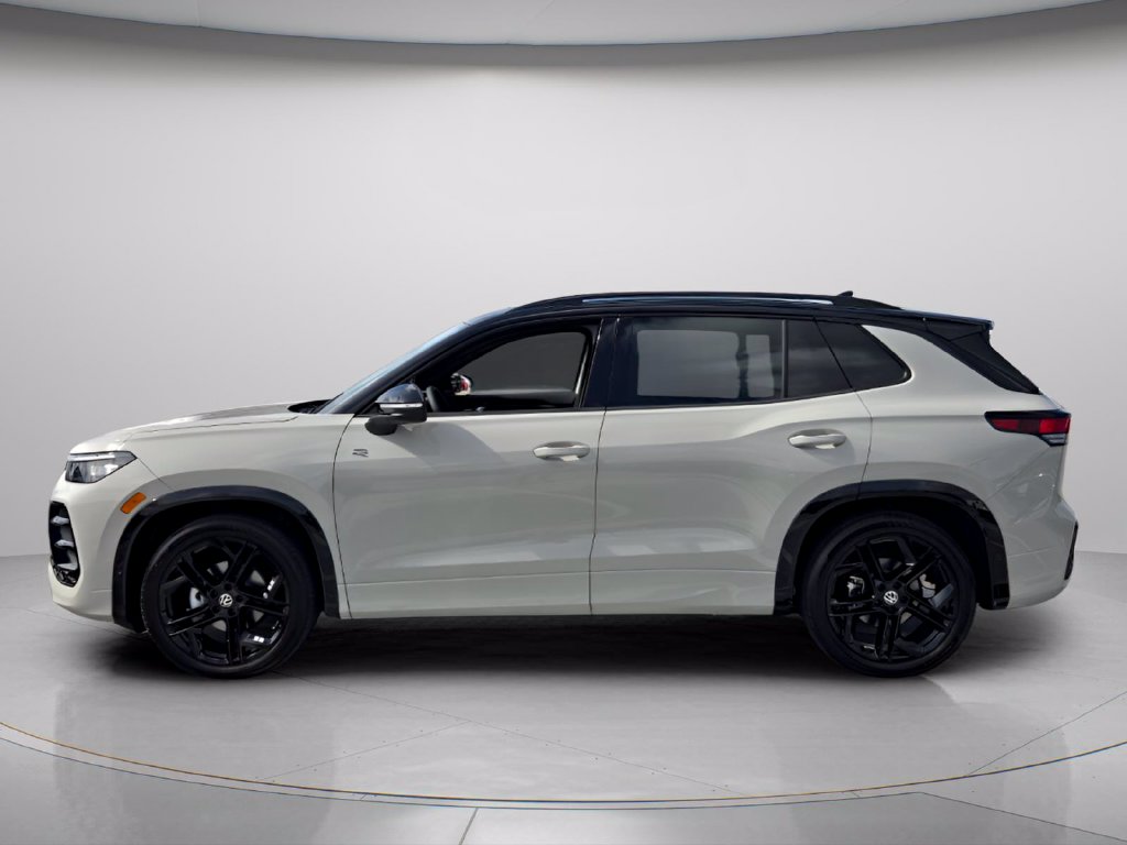 New 2026 Volkswagen Tiguan SE R-Line Black SUV