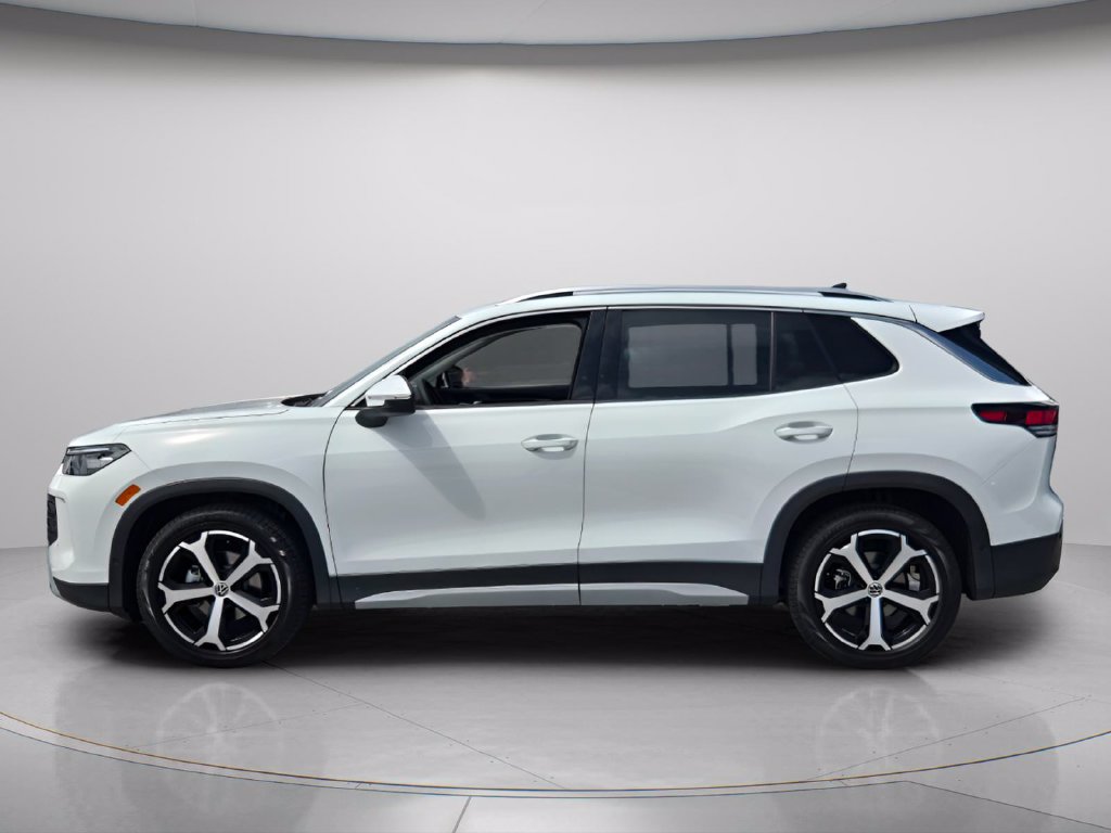 New 2026 Volkswagen Tiguan SE SUV