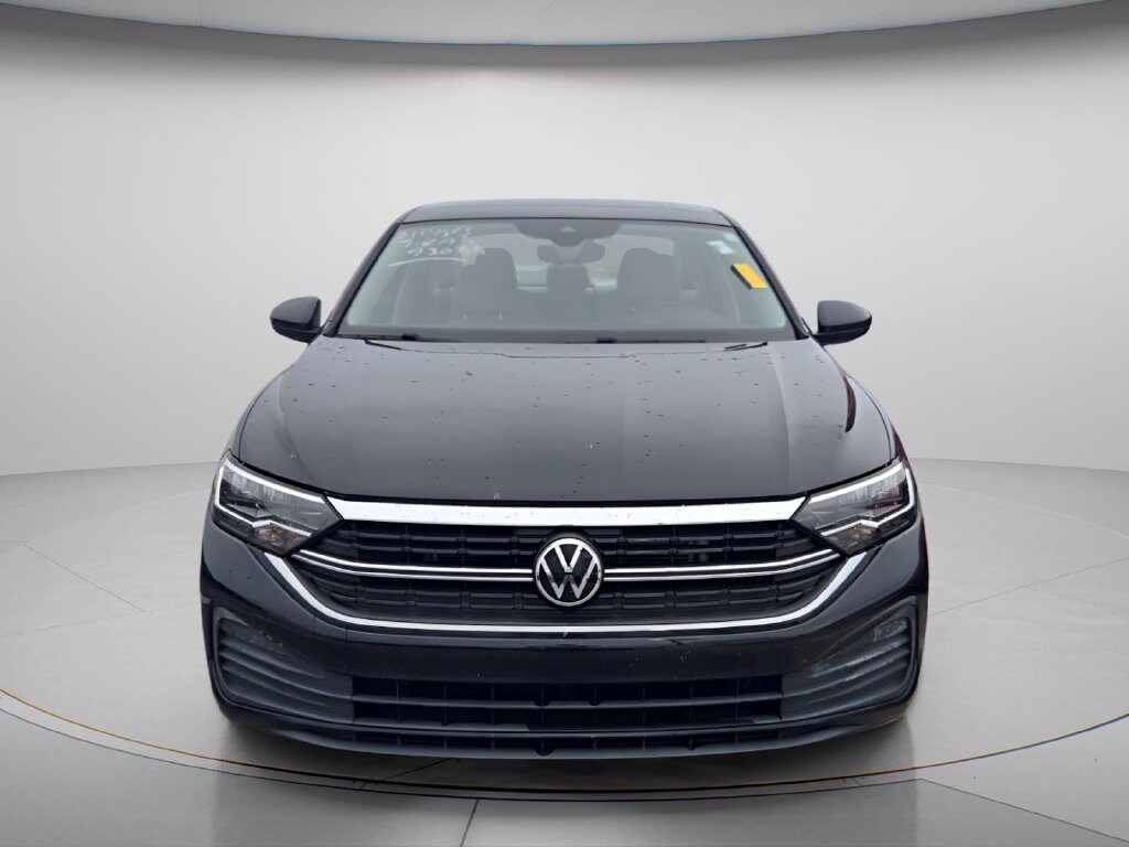 Used 2023 Volkswagen Jetta 1.5T SE Sedan