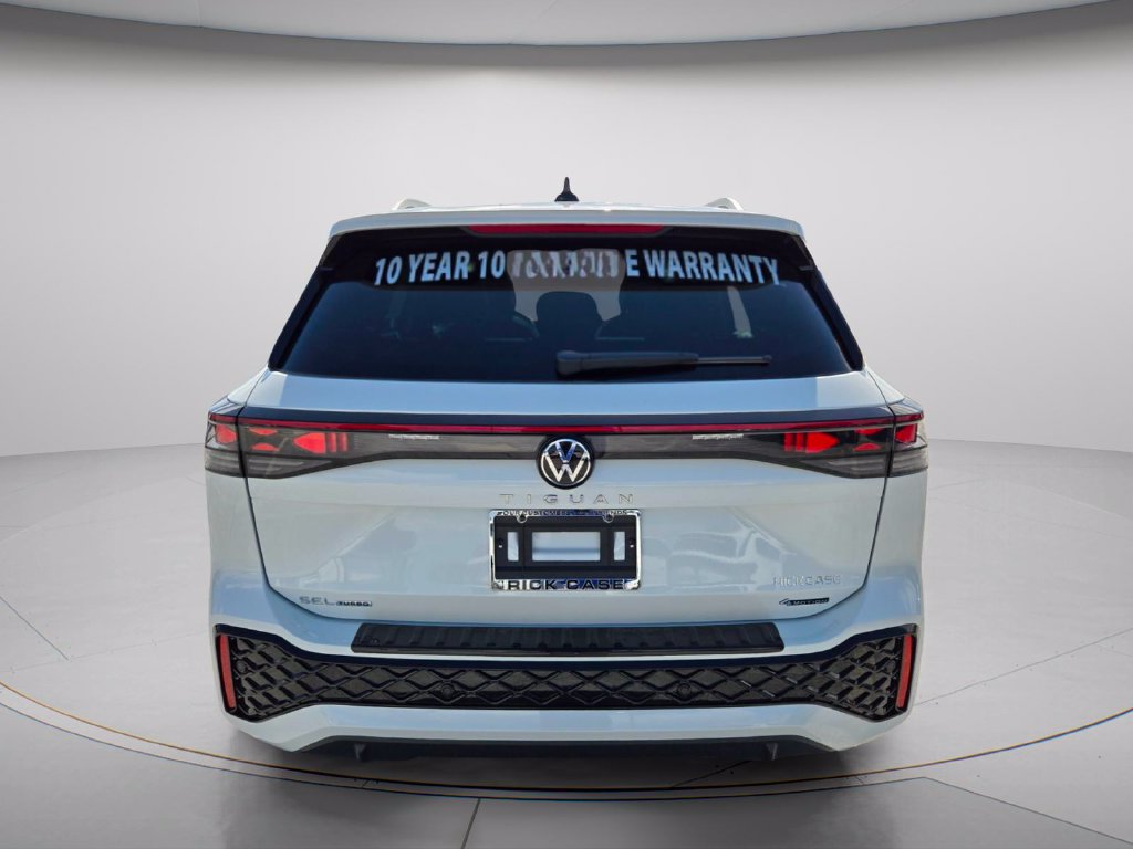 New 2026 Volkswagen Tiguan SEL R-Line Turbo SUV