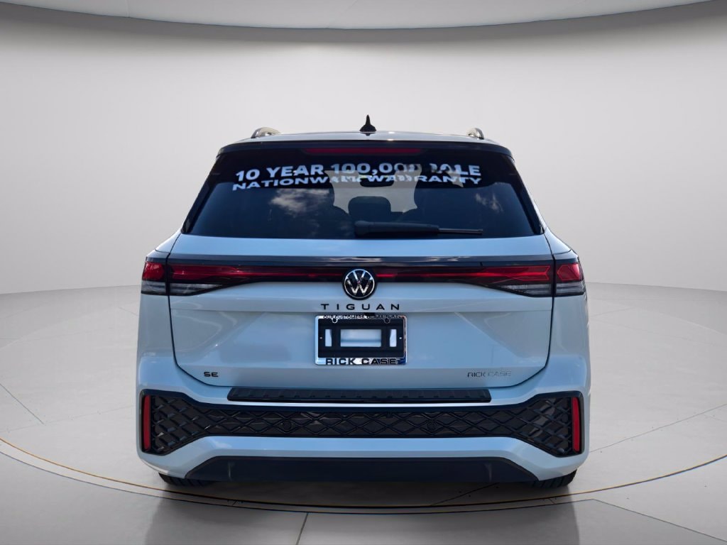 New 2026 Volkswagen Tiguan SE R-Line Black SUV