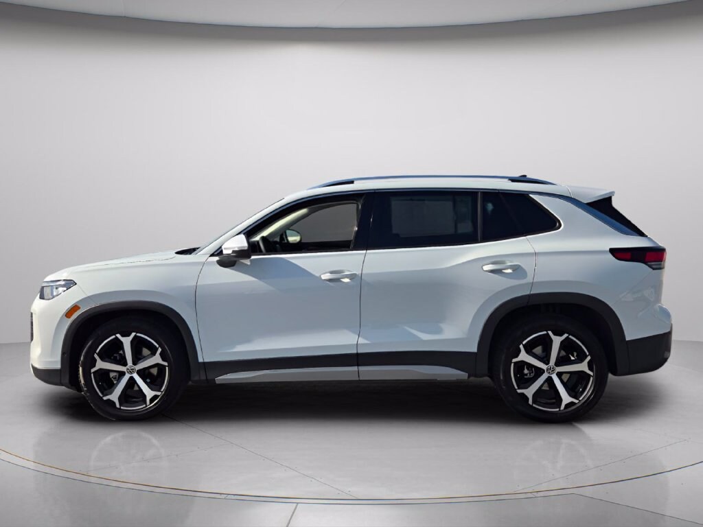 New 2026 Volkswagen Tiguan SE SUV