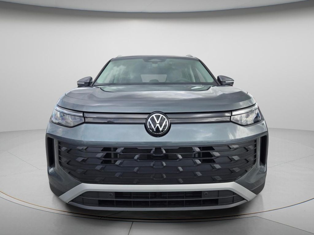 New 2026 Volkswagen Tiguan SE SUV