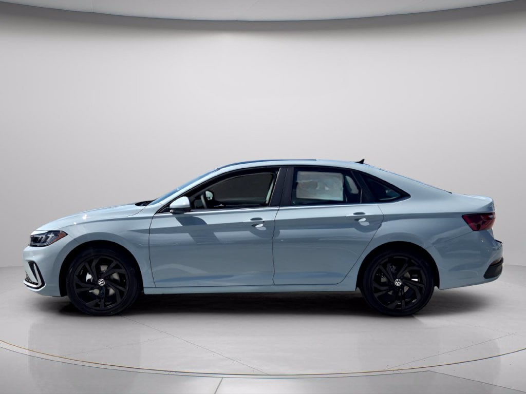 New 2027 Volkswagen Jetta 1.5T SE Sedan