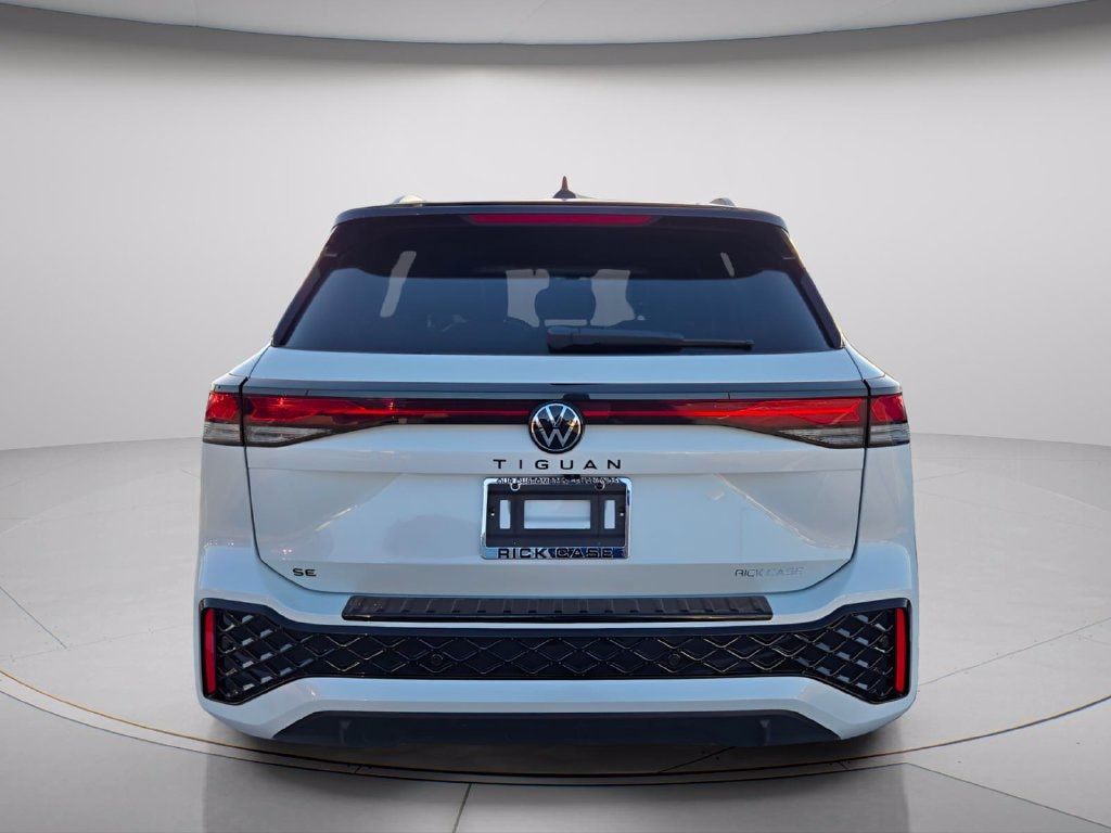 New 2026 Volkswagen Tiguan SE R-Line Black SUV