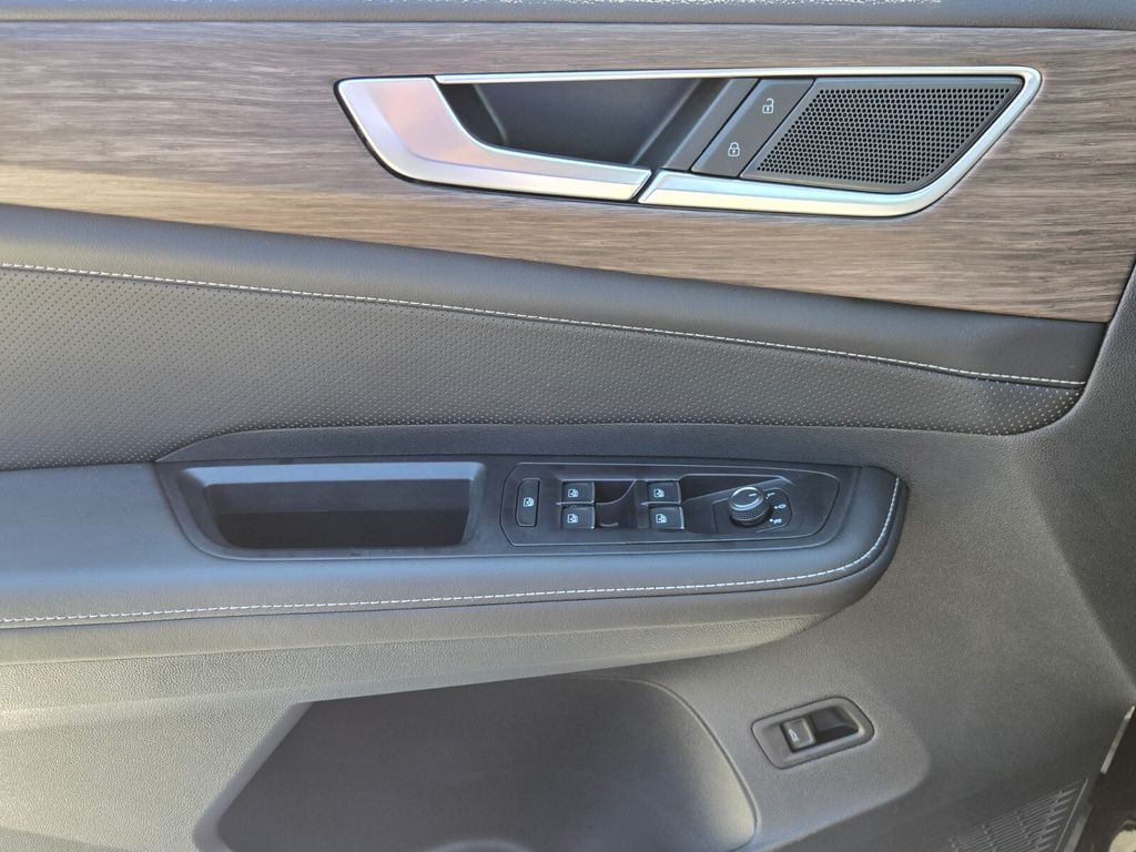2026 Volkswagen Atlas SEL - Photo 10