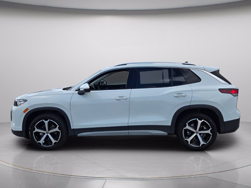 New 2026 Volkswagen Tiguan SE SUV