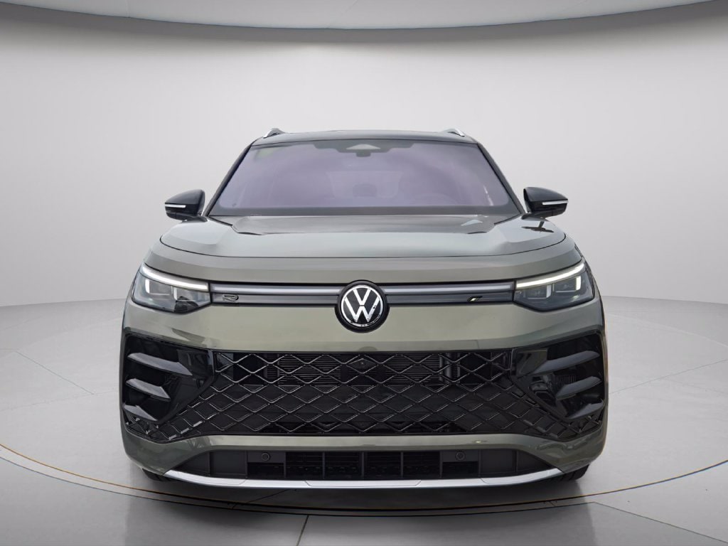 New 2026 Volkswagen Tiguan SEL R-Line Turbo SUV