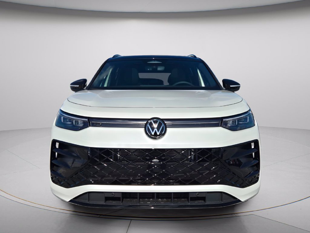 New 2026 Volkswagen Tiguan SE R-Line Black SUV