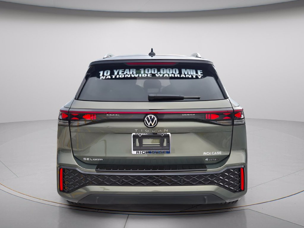 New 2026 Volkswagen Tiguan SEL R-Line Turbo SUV